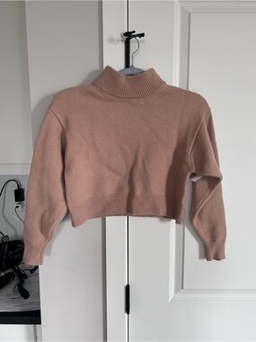 Wilfred Free 100% Merino Wool Dusty Pink Cropped Ribbed Sweater Cozy Layering